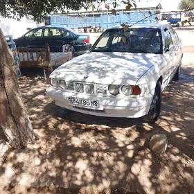 BMW 525 1989