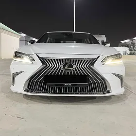 Lexus ES 250 2020