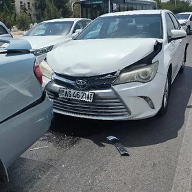 Toyota Camry 2016