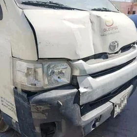 hiace bamper kapot toyota 2022