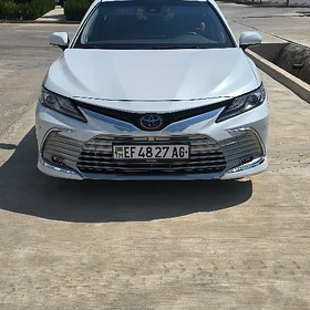 Toyota Camry 2024
