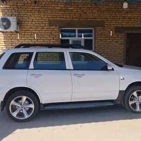 Mitsubishi Outlander 2006