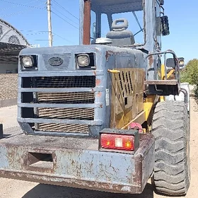 XCMG LW300F 2010