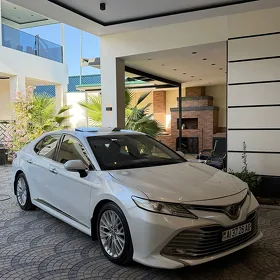 Toyota Camry 2020