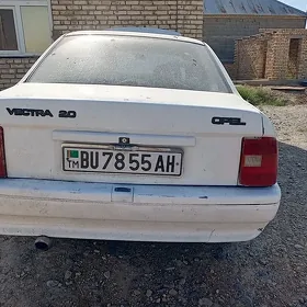 Opel Vectra 1990