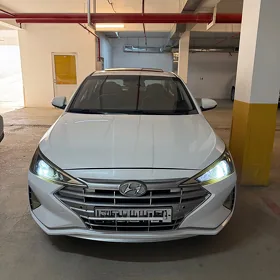 Hyundai Elantra 2019