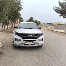 Ford Explorer 2022