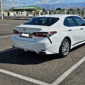 Toyota Camry 2022