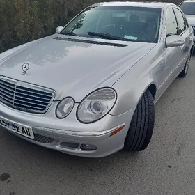 Mercedes-Benz E350 2006