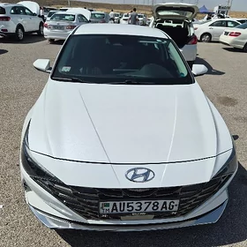 Hyundai Elantra 2021