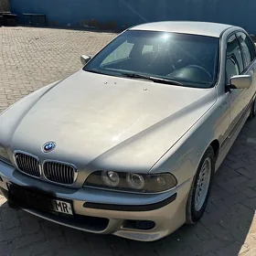 BMW E39 2002