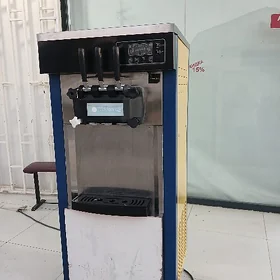 maroẓ̌ny aparat