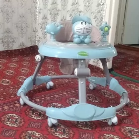 Ходинок для малышей почти новы