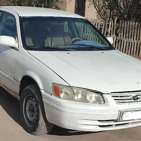 Toyota Camry 1999