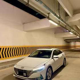 Hyundai Elantra 2021