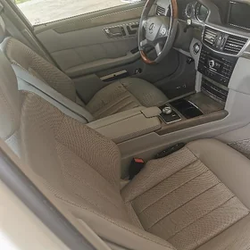 Mercedes-Benz E350 2010
