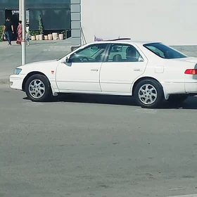 Toyota Camry 2000