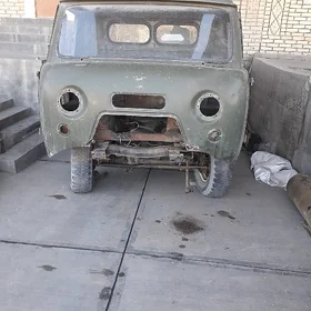 UAZ 452 1981