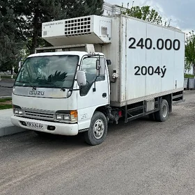 Isuzu Forward 2004