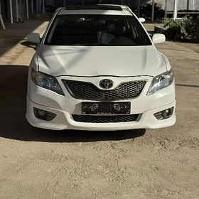 Toyota Camry 2010