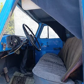 Gaz 53 1990