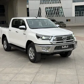 Toyota Hilux 2026