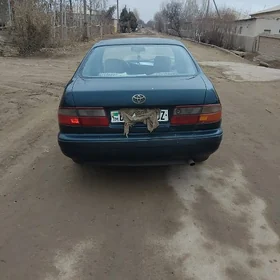 Toyota Corona 1995
