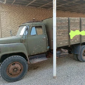 Gaz 52 1982