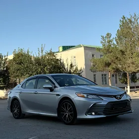 Toyota Camry 2022
