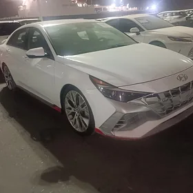 Hyundai Elantra 2022