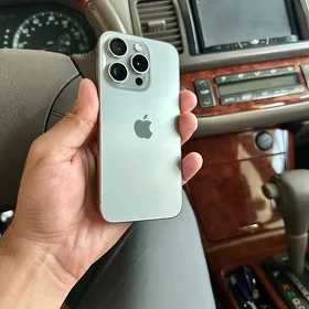 iPhone 15pro 256