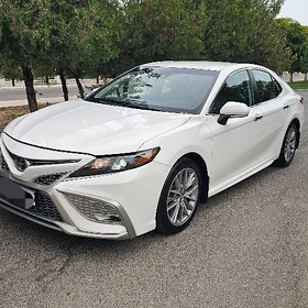 Toyota Camry 2022