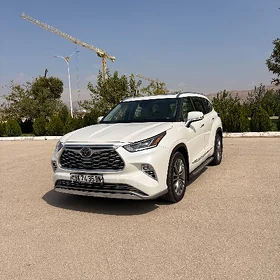 Toyota Highlander 2021