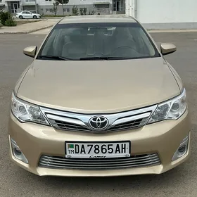 Toyota Camry 2012