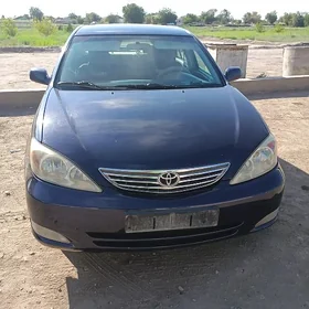 Toyota Camry 2004