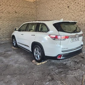 Toyota Highlander 2015