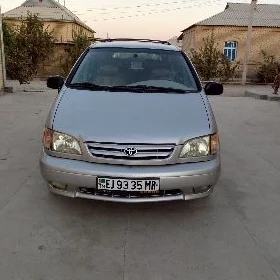 Toyota Sienna 2002