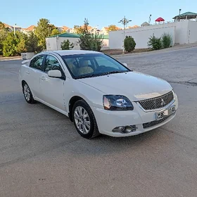 Mitsubishi Galant 2009