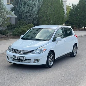 Nissan Versa 2012