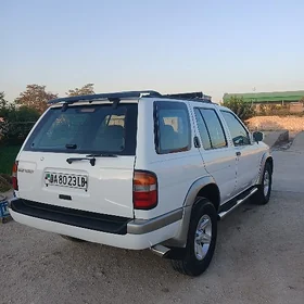 Nissan Pathfinder 1998