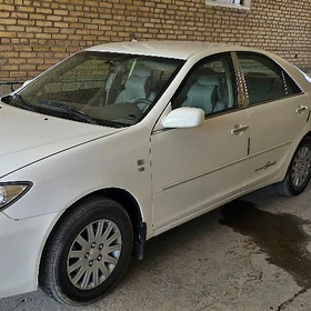 Toyota Camry 2004