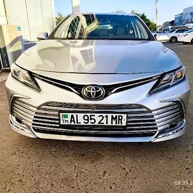 Toyota Camry 2020