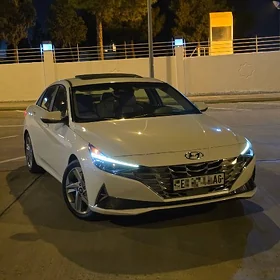 Hyundai Elantra 2022