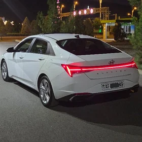 Hyundai Elantra 2021