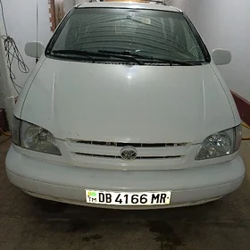 Toyota Sienna 2000