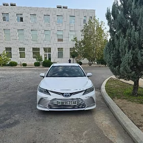 Toyota Camry 2022
