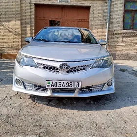 Toyota Camry 2012