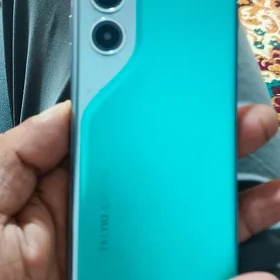 Tecno CAMON 40 pro 5g  ram12