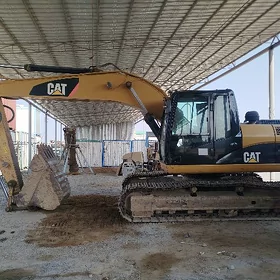Caterpillar 320 Series 2013