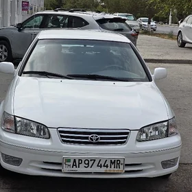 Toyota Camry 1999